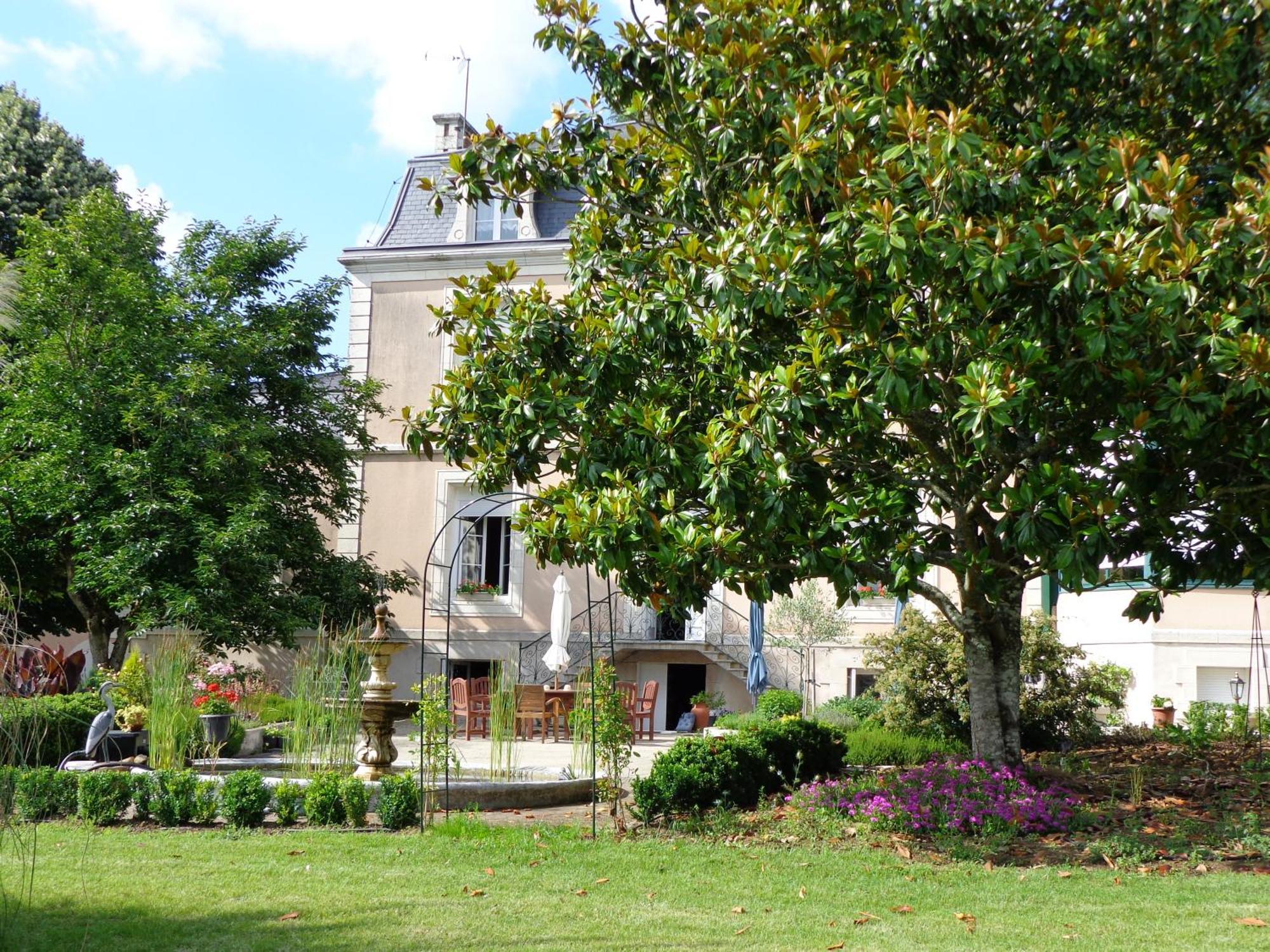 La Maison Ribotteau L'Isle-Jourdain  Exteriér fotografie